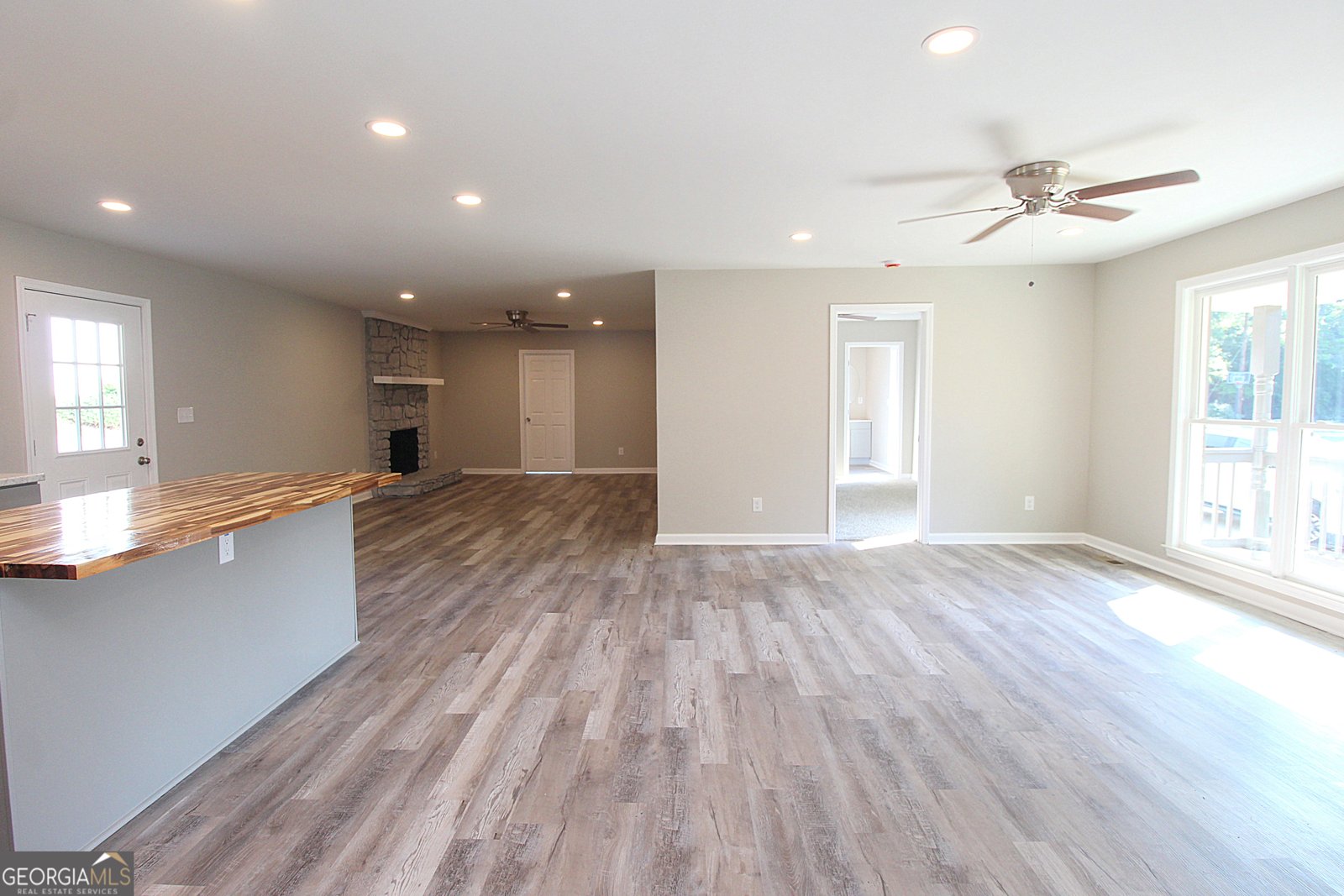 413 Spring Village Rd Lindale - 17