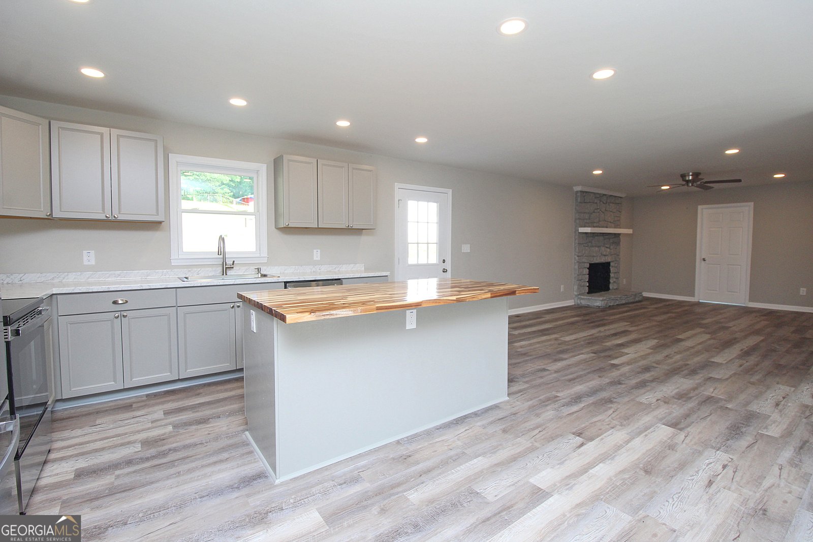 413 Spring Village Rd Lindale - 20