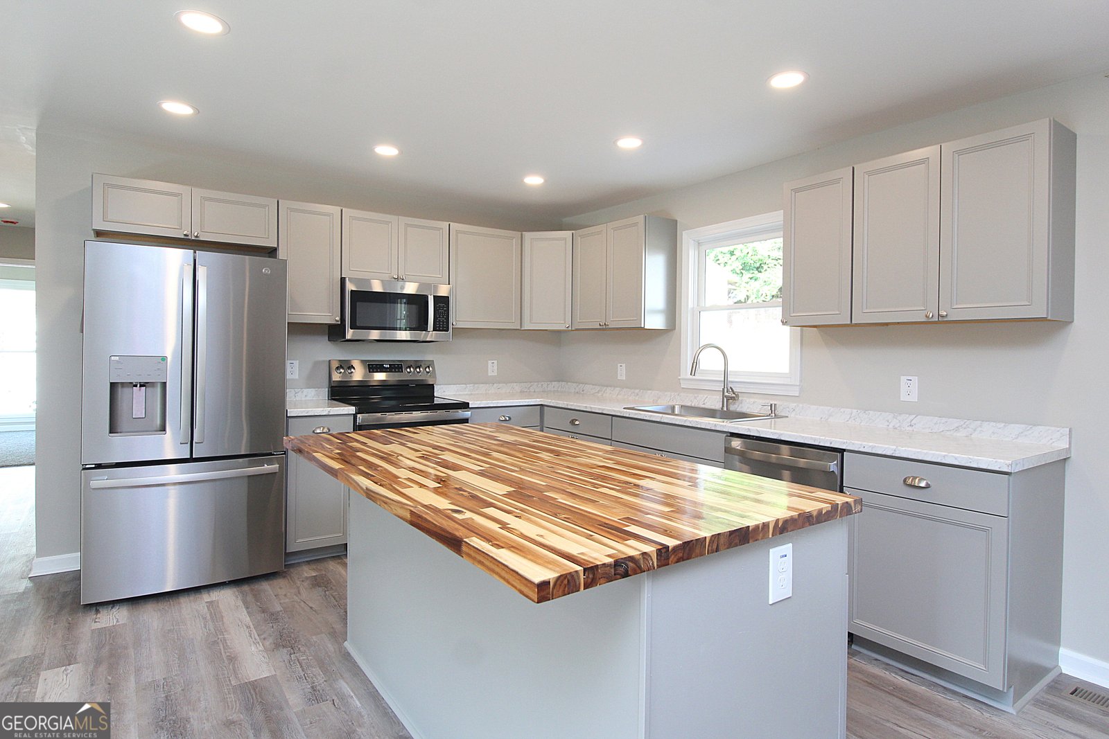 413 Spring Village Rd Lindale - 25