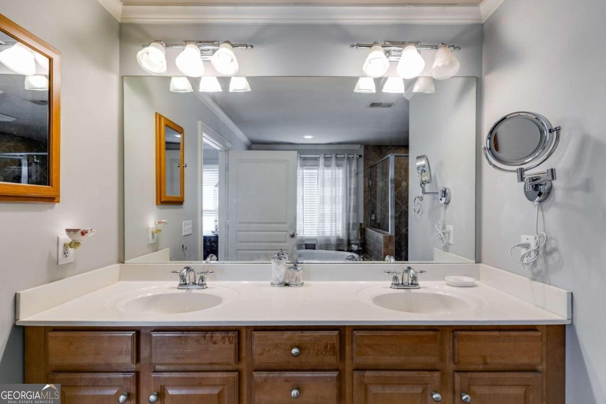 2368 Glynn Drive Atlanta - 27
