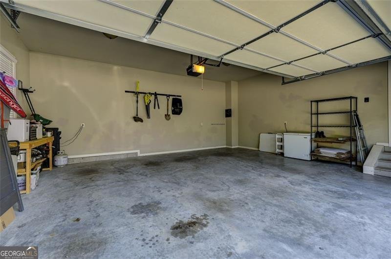 6863 LAKE STERLING Flowery Branch - 33