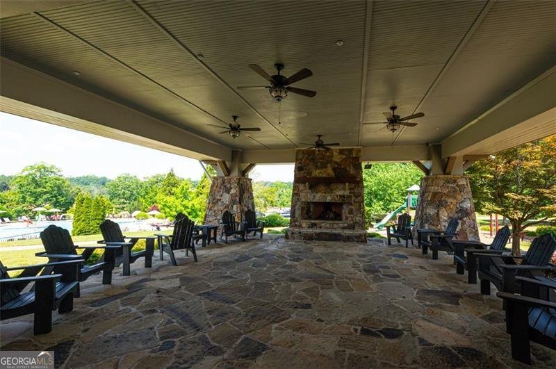6863 LAKE STERLING Flowery Branch - 39