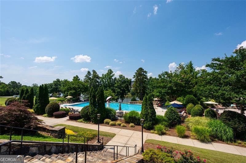 6863 LAKE STERLING Flowery Branch - 40