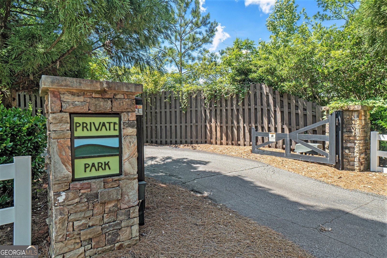 429 Mountain View Lane Woodstock - 1