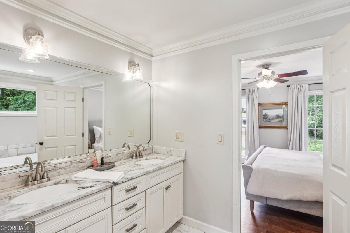 1054 Foreststone Way Marietta - 15