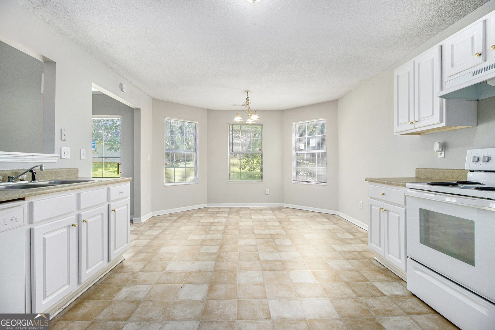 6595 BROWNS MILL FERRY Drive Lithonia - 5