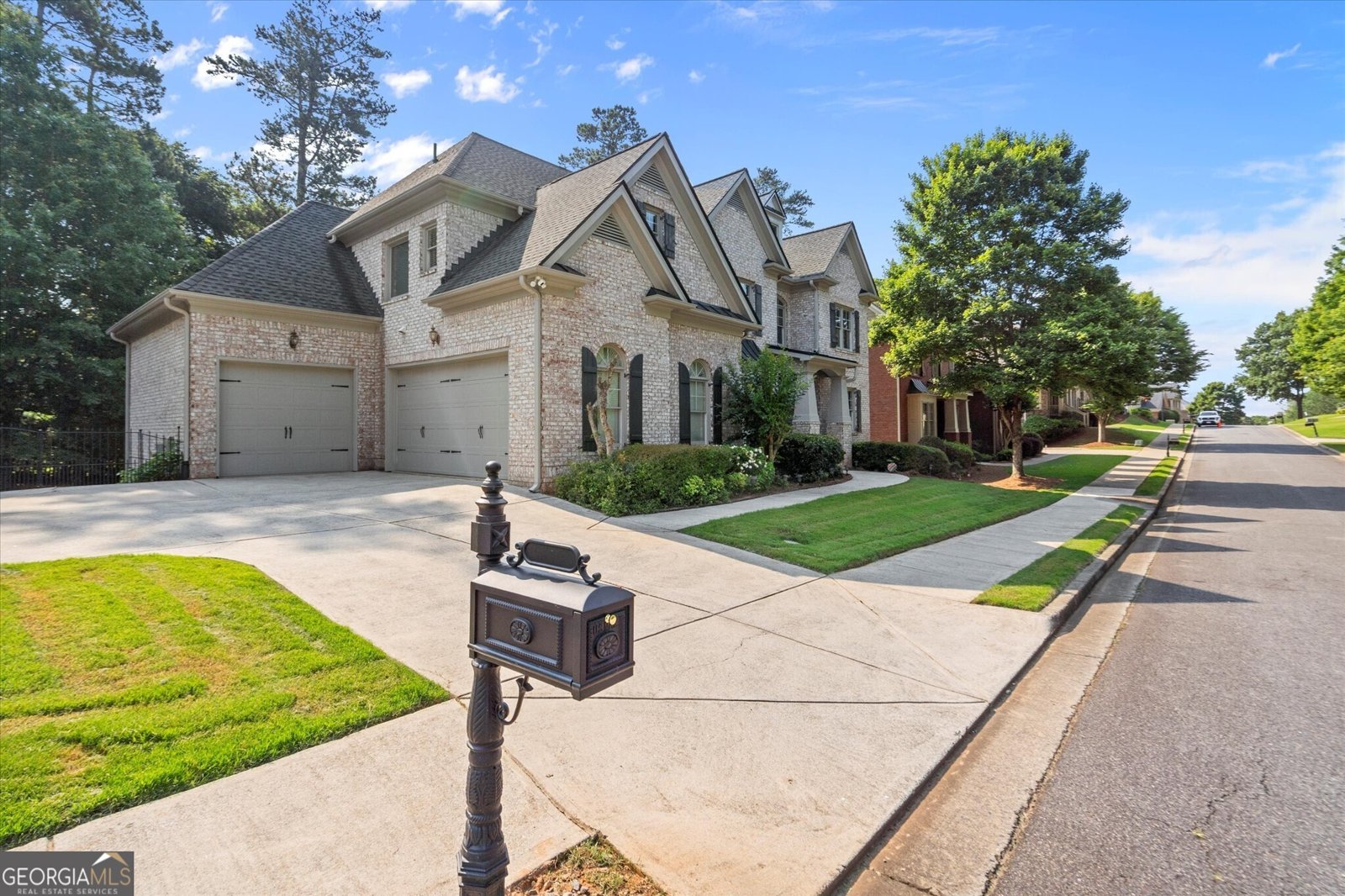 10565 Highgate Manor Court Duluth - 2