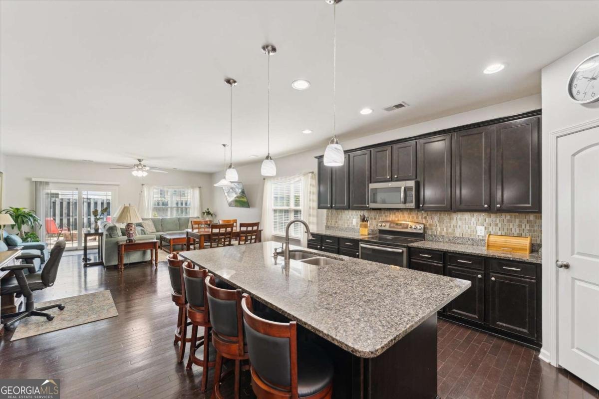 80 Glen Way Richmond Hill - 11