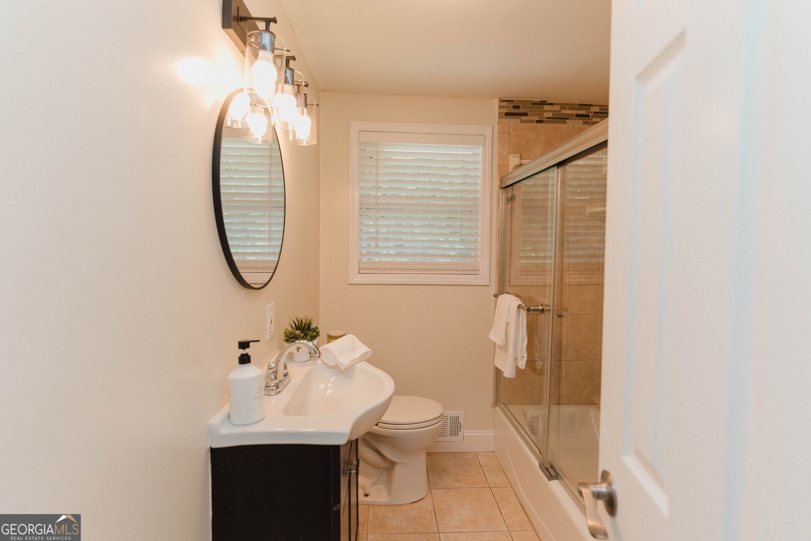 6914 Baggett Road Douglasville - 23