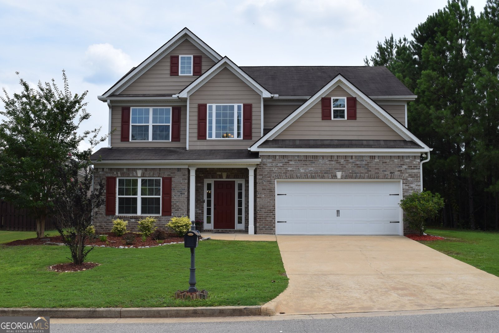 504 Bryant Lake Boulevard LaGrange - 1