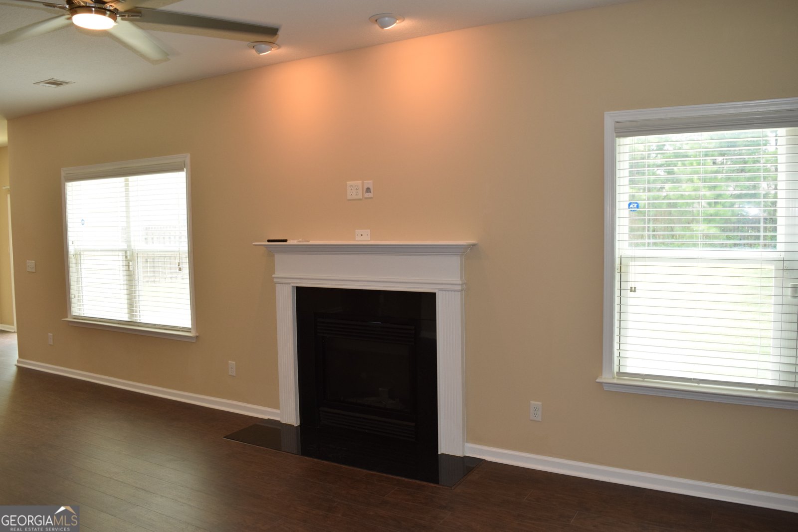 504 Bryant Lake Boulevard LaGrange - 10