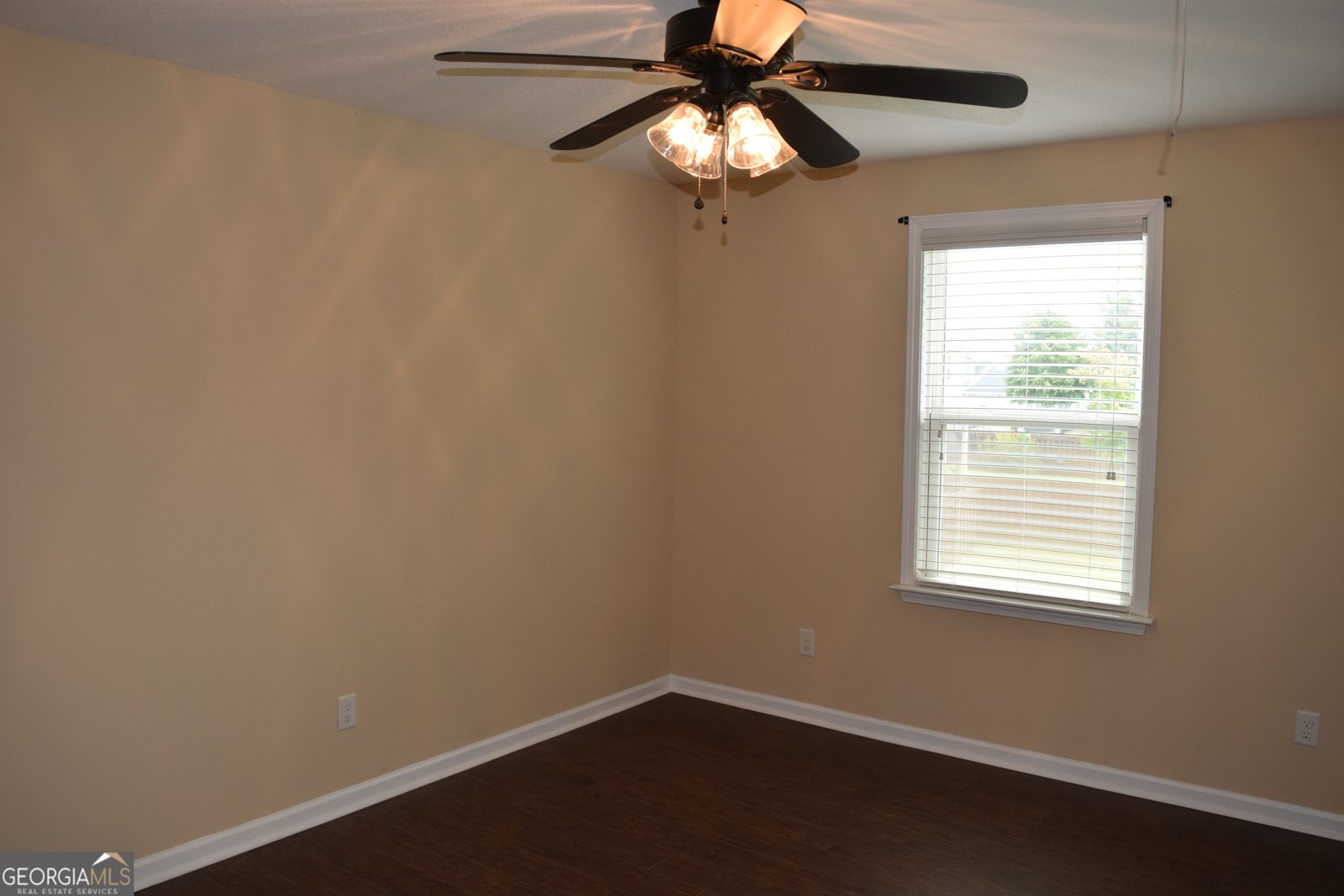 504 Bryant Lake Boulevard LaGrange - 18