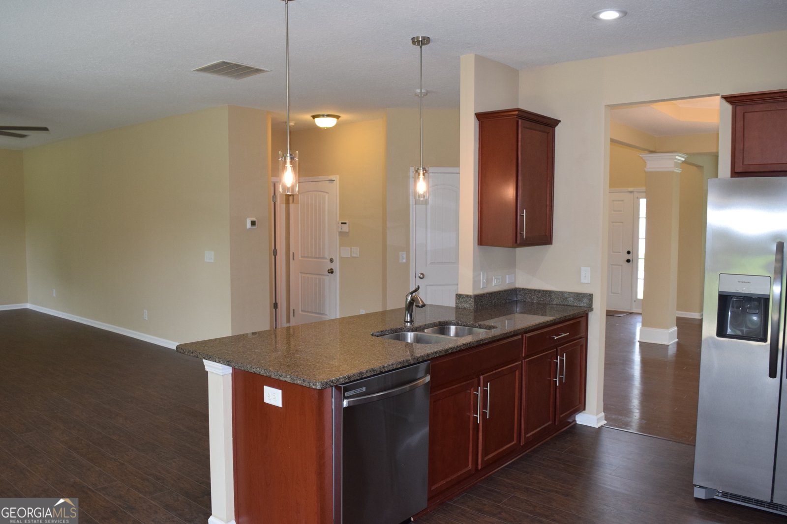 504 Bryant Lake Boulevard LaGrange - 6