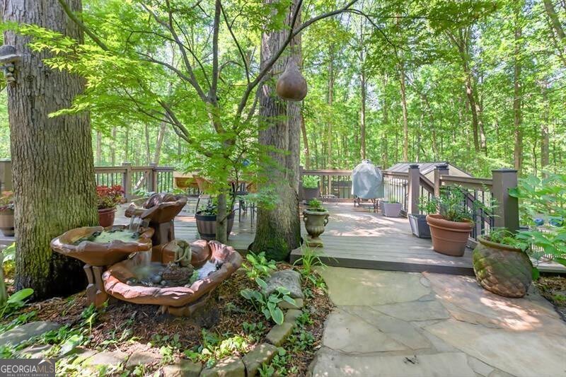 686 Hillwood Court Dacula - 48