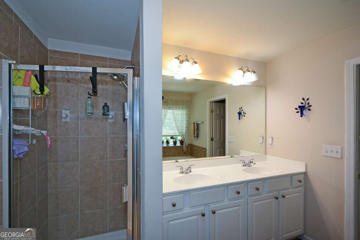 574 Friars Head Drive Suwanee - 28