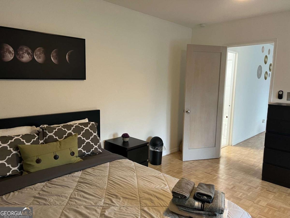 300 Peachtree Street Atlanta - 14