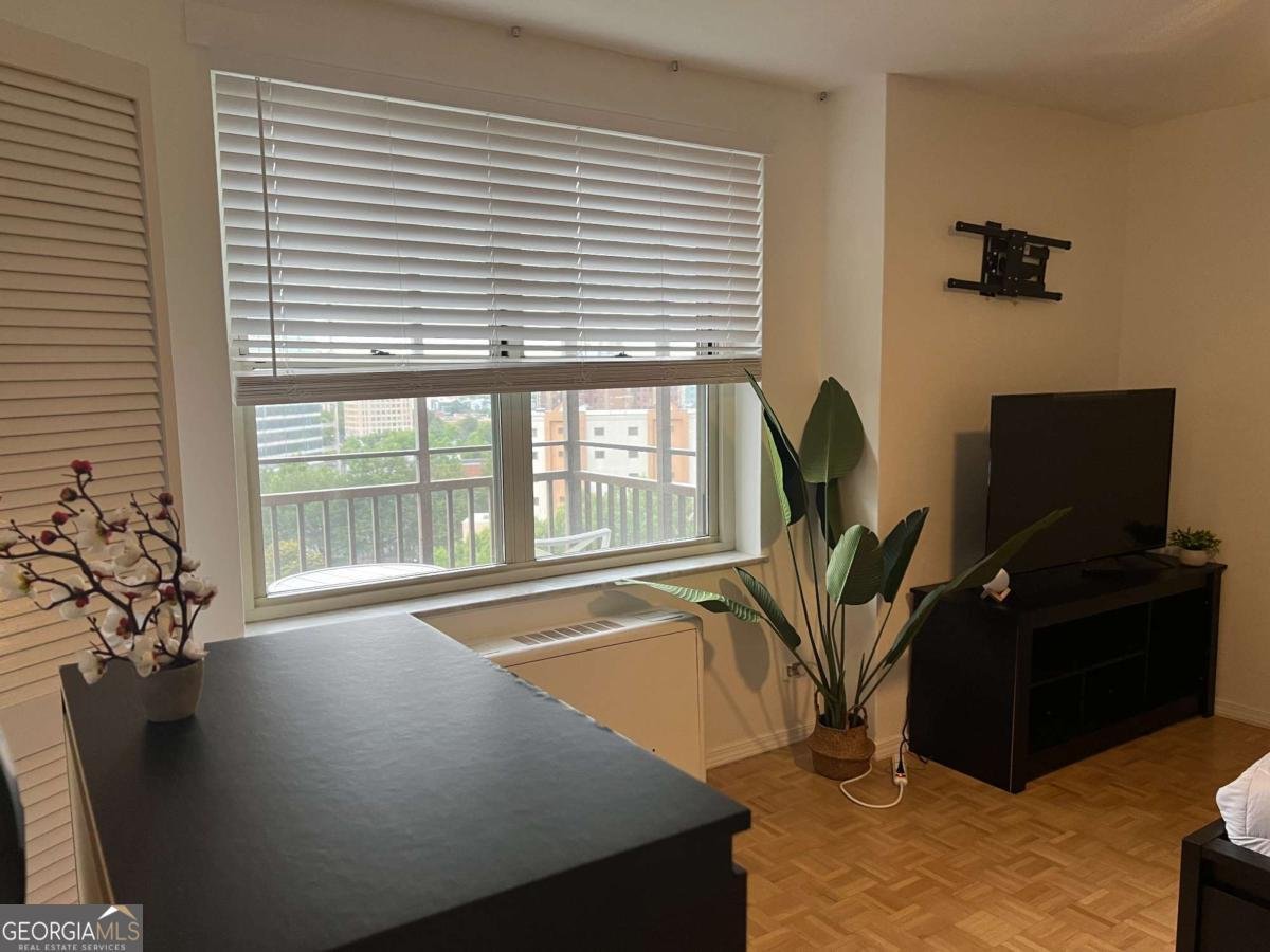 300 Peachtree Street Atlanta - 15