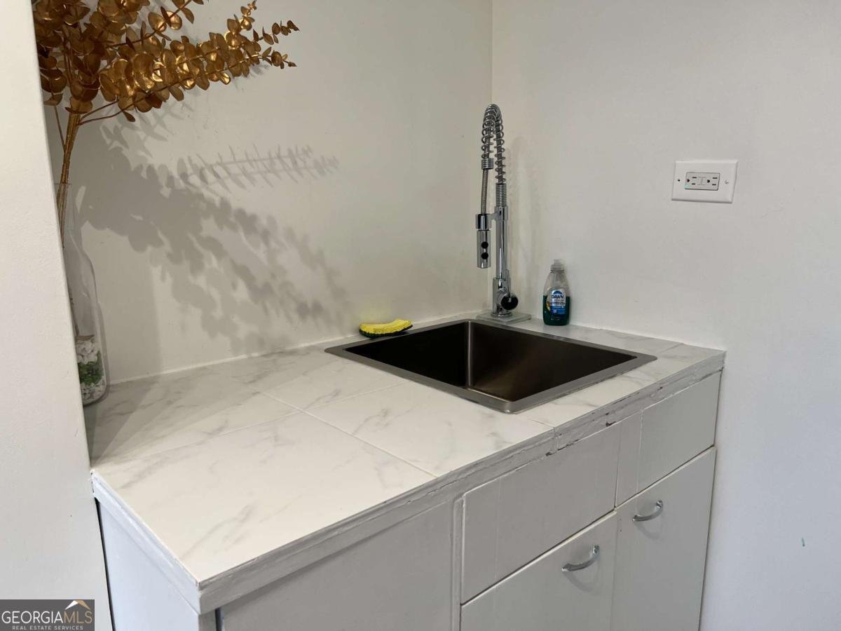 300 Peachtree Street Atlanta - 21