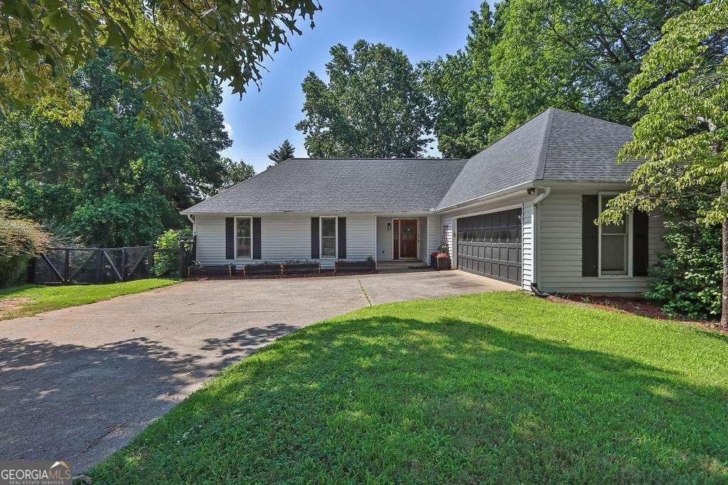 5209 Lanton Drive Gainesville - 1