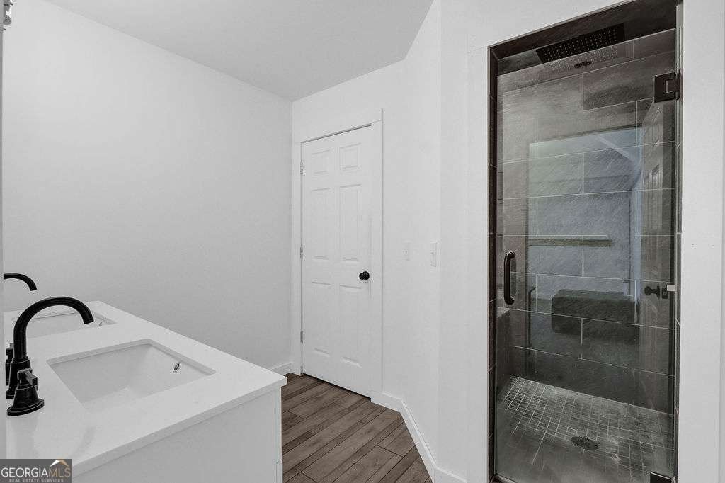 5209 Lanton Drive Gainesville - 22