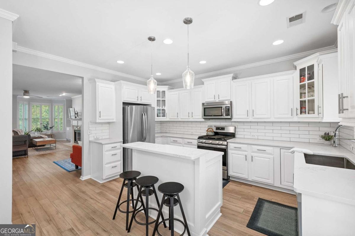 5710 Waters Edge Trail Roswell - 3