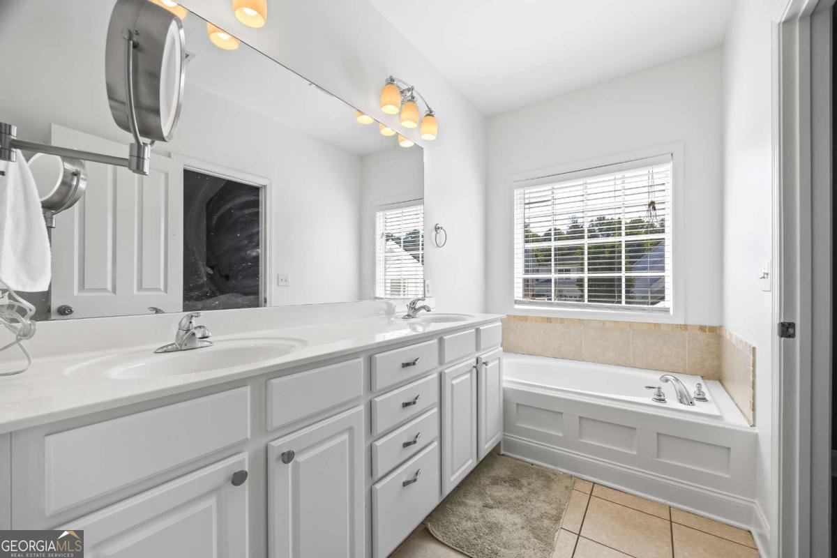 1665 Eisenhower Avenue Bogart - 53