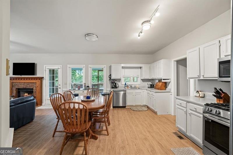 740 Paris Drive Lawrenceville - 12