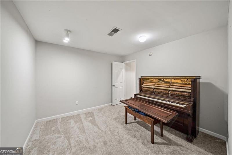 740 Paris Drive Lawrenceville - 33