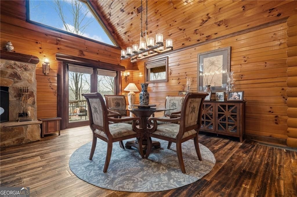5281 Laurel Lane Gainesville - 24