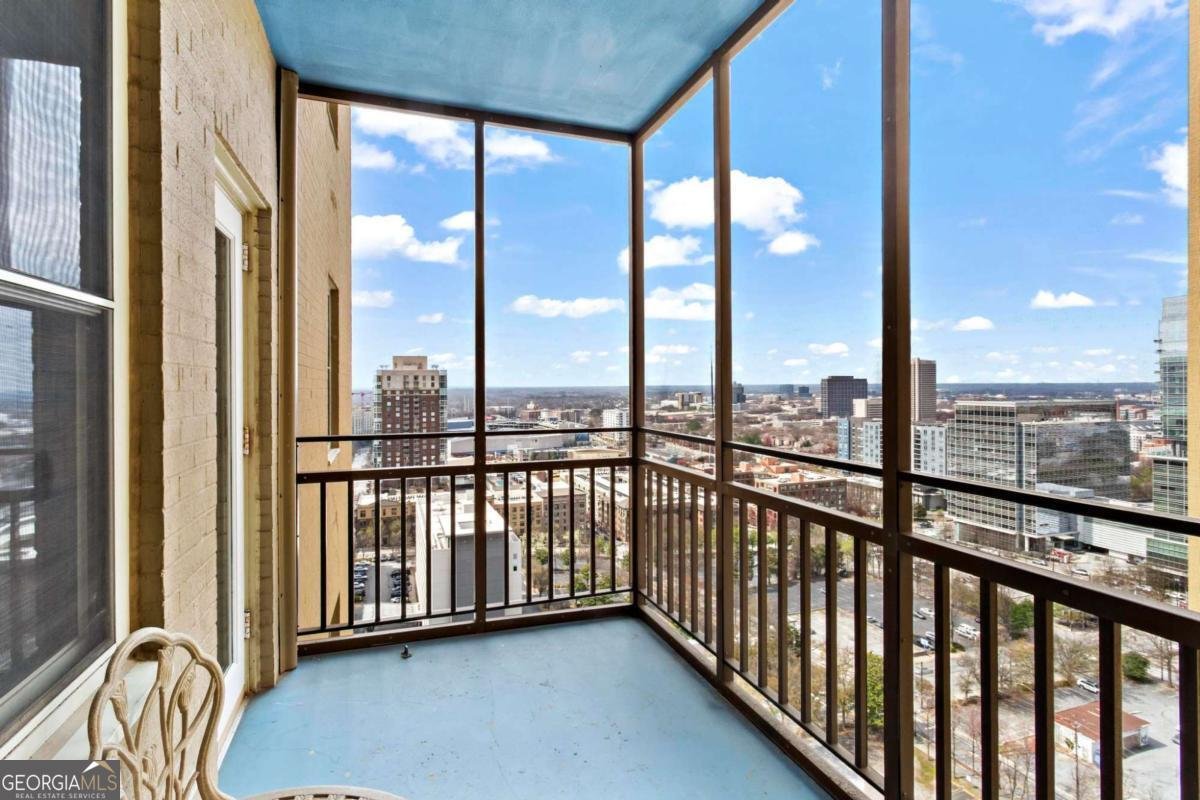 300 Peachtree Street Atlanta - 10