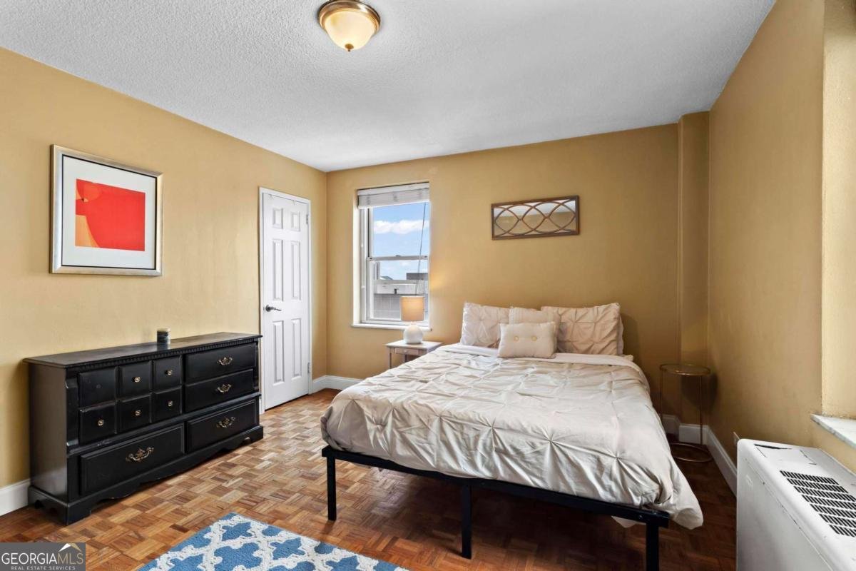 300 Peachtree Street Atlanta - 13