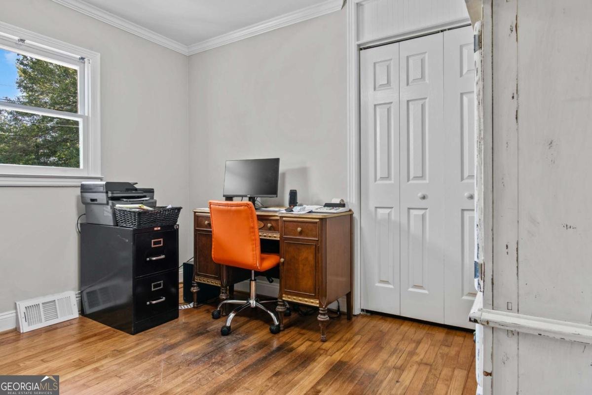 195 Sylvan Road Athens - 24