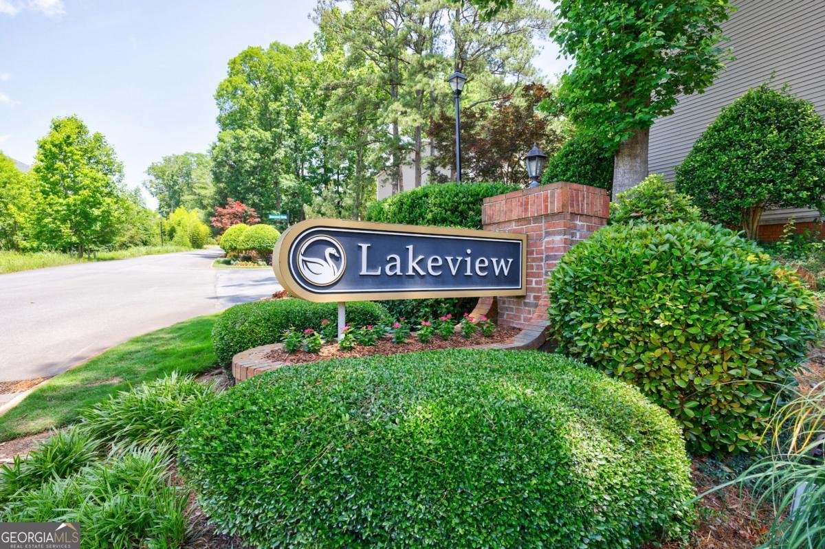 41 Basswood Circle Sandy Springs - 29
