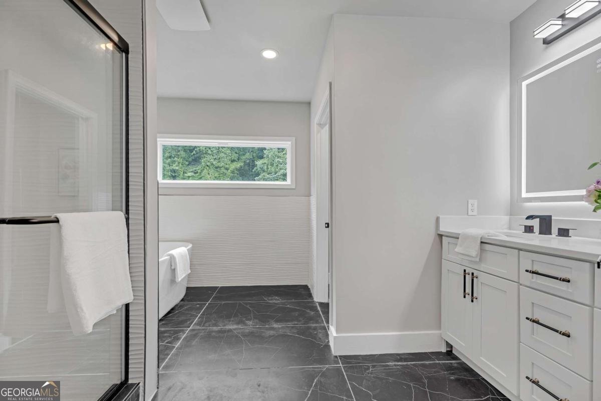 656 Elizabeth Place Atlanta - 22