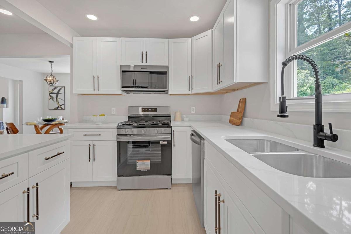 656 Elizabeth Place Atlanta - 9