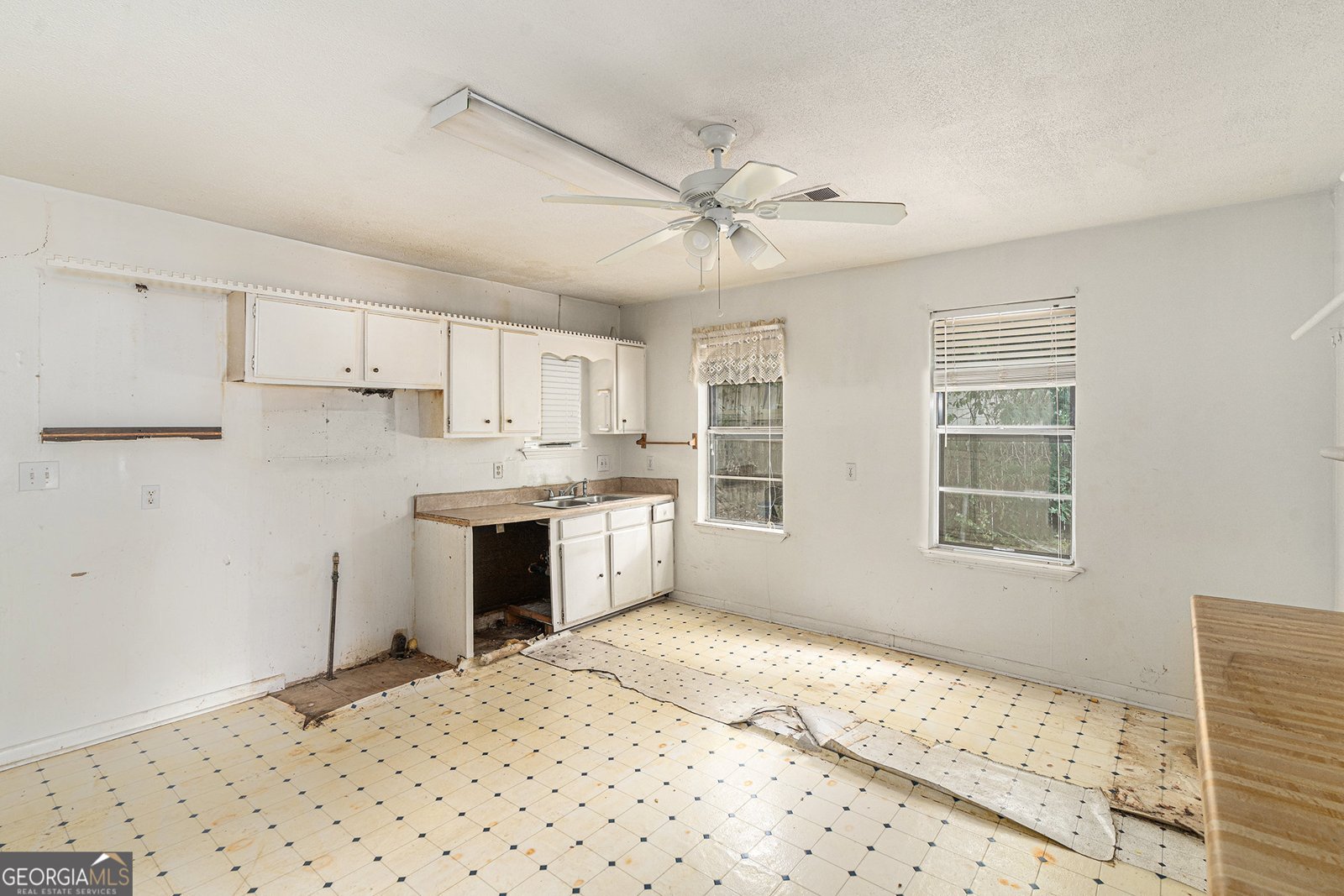 4705 Ernest Drive Forest Park - 11