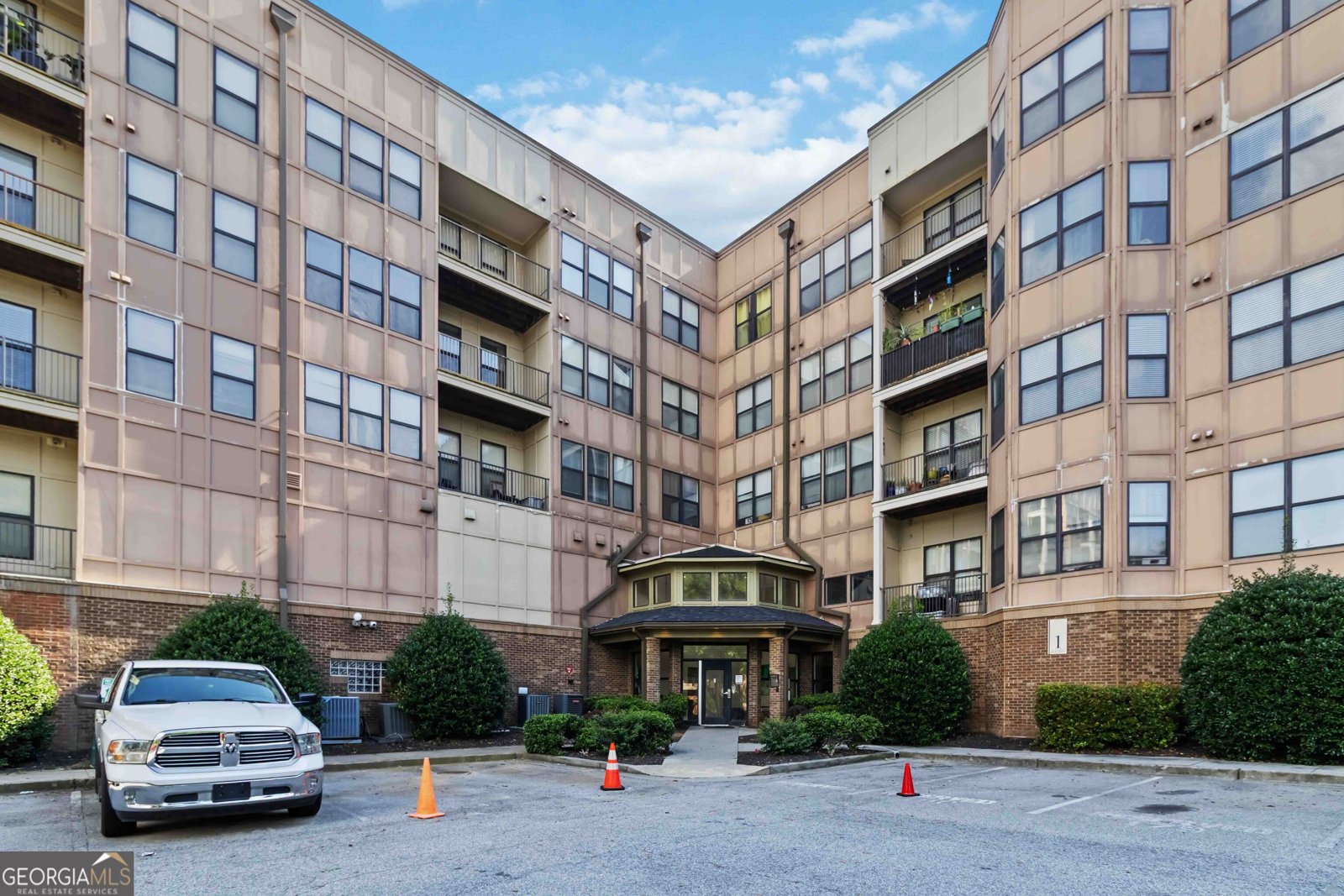 898 Oak Street Atlanta - 1