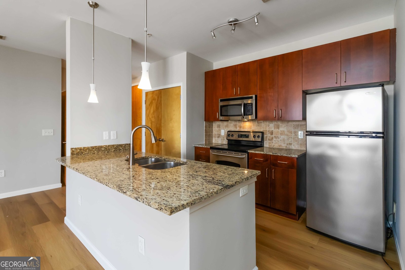 898 Oak Street Atlanta - 9