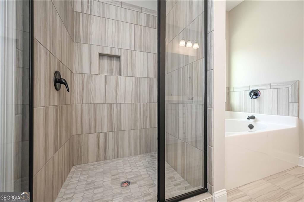 6005 Crowley Drive Douglasville - 23
