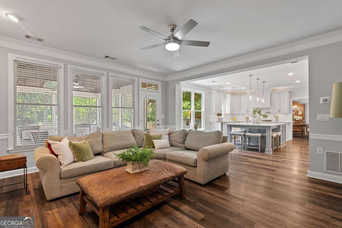 161 Forestview Drive Suwanee - 21