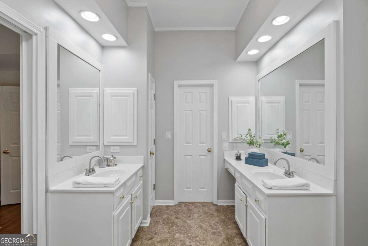 161 Forestview Drive Suwanee - 31