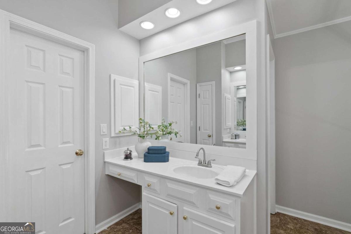 161 Forestview Drive Suwanee - 32