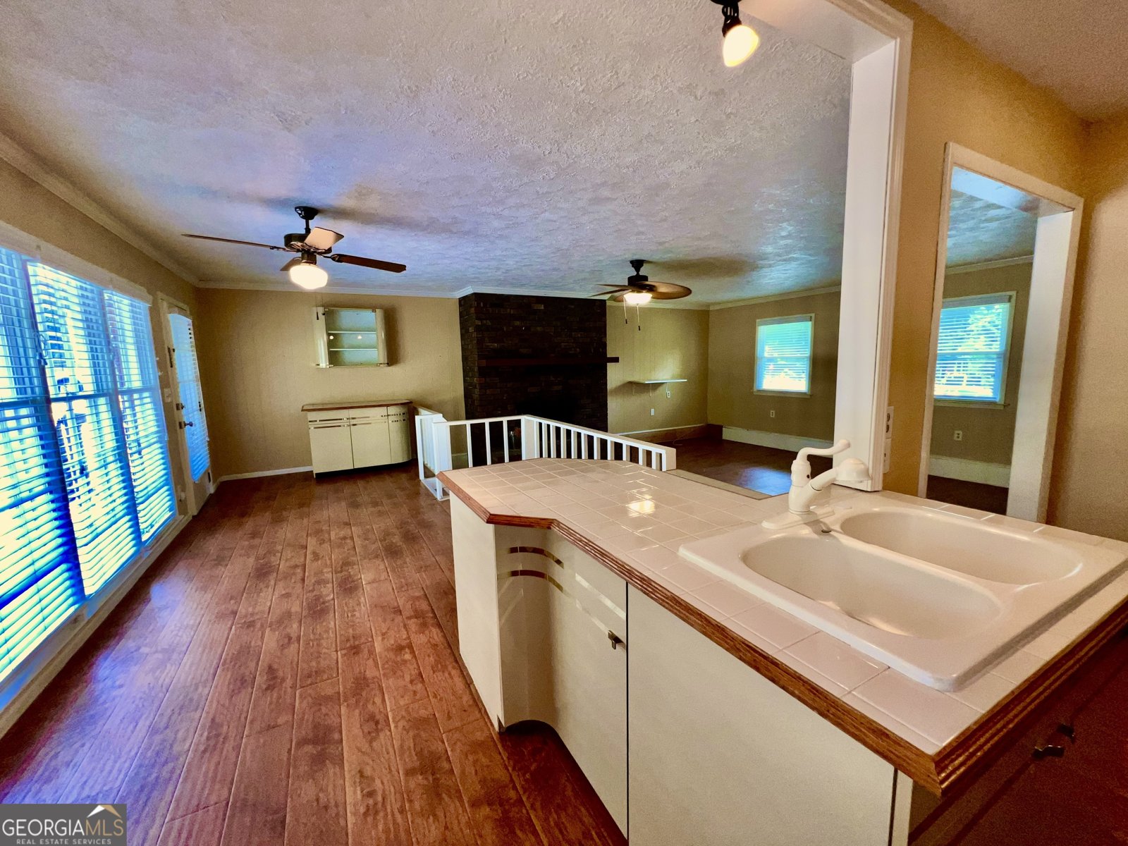 42 Joans Court Lawrenceville - 13
