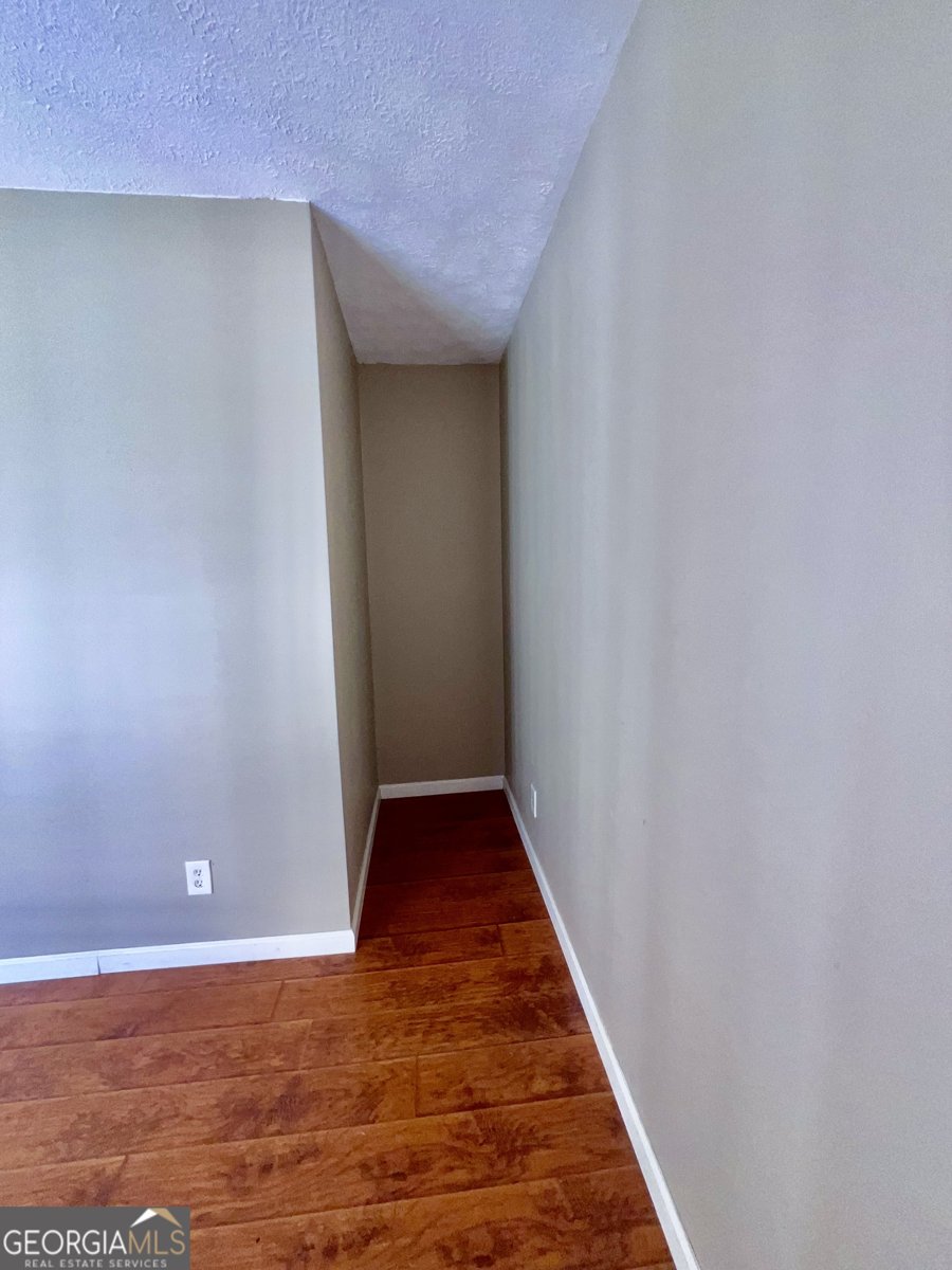 42 Joans Court Lawrenceville - 23