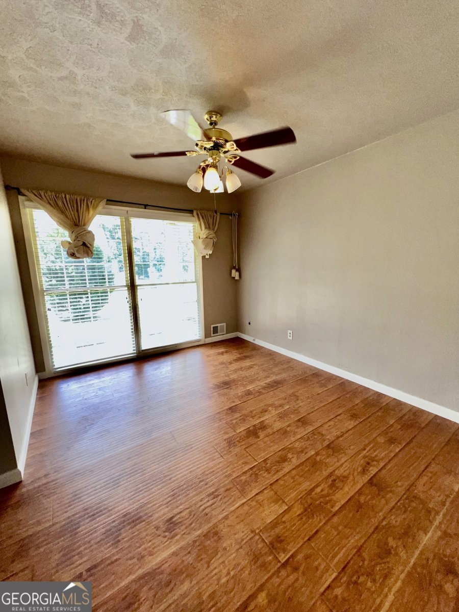 42 Joans Court Lawrenceville - 28
