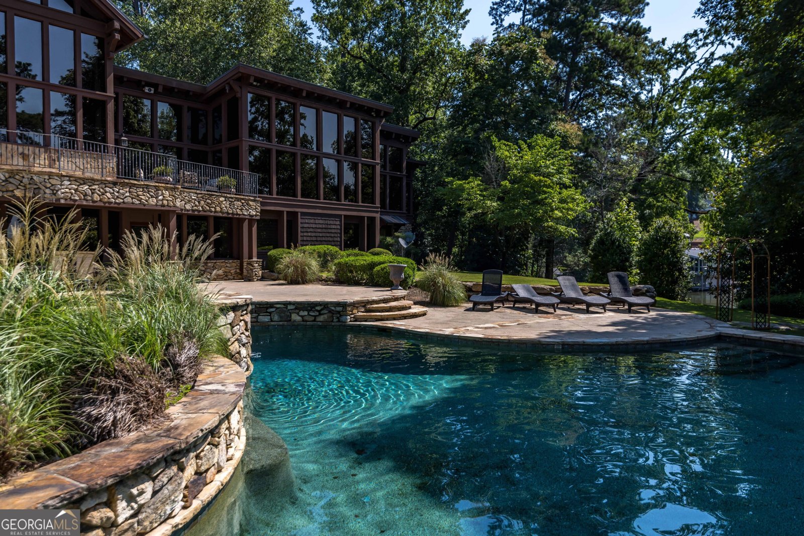 6045 Round Hill Court Columbus - 40