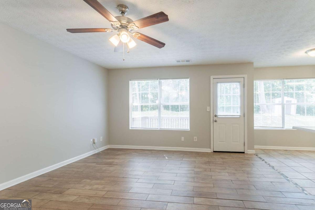 5867 Heritage Walk Lithonia - 12
