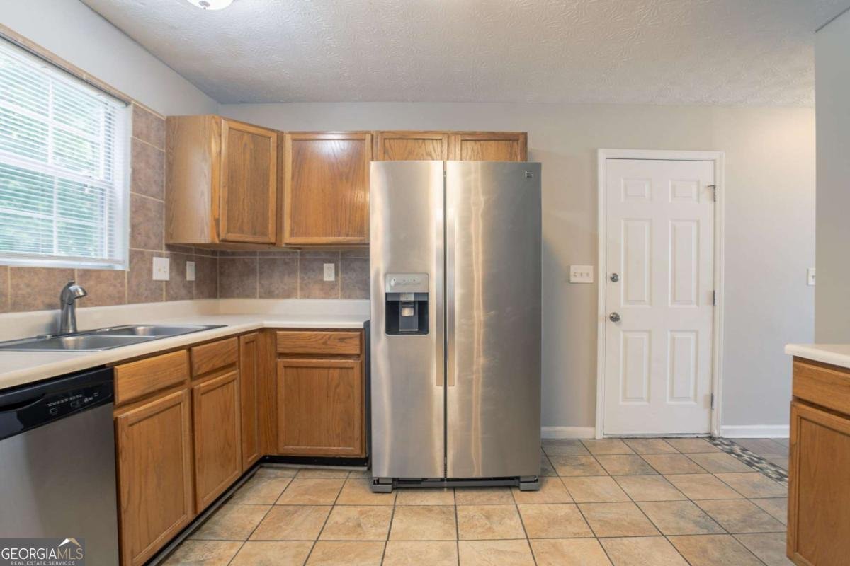 5867 Heritage Walk Lithonia - 18