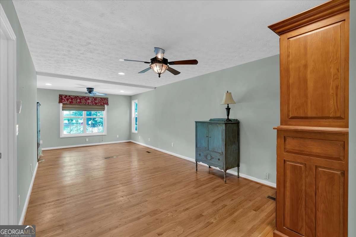 3122 Harmony Road Temple - 10