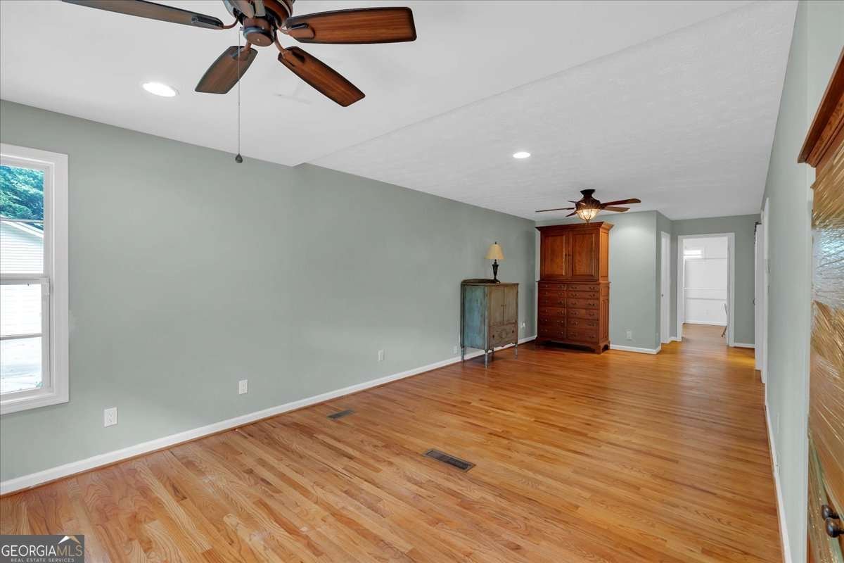 3122 Harmony Road Temple - 12